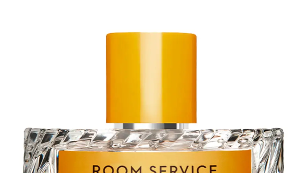 Room Service de Vilhelm Parfumerie, la fragancia elegante y con personalidad que Victoria Beckham ha mostrado en más de una ocasión.