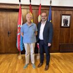 El alcalde de Ponferrada, Marco Morala, recibe a Manuel Ángel Fernández Arias
