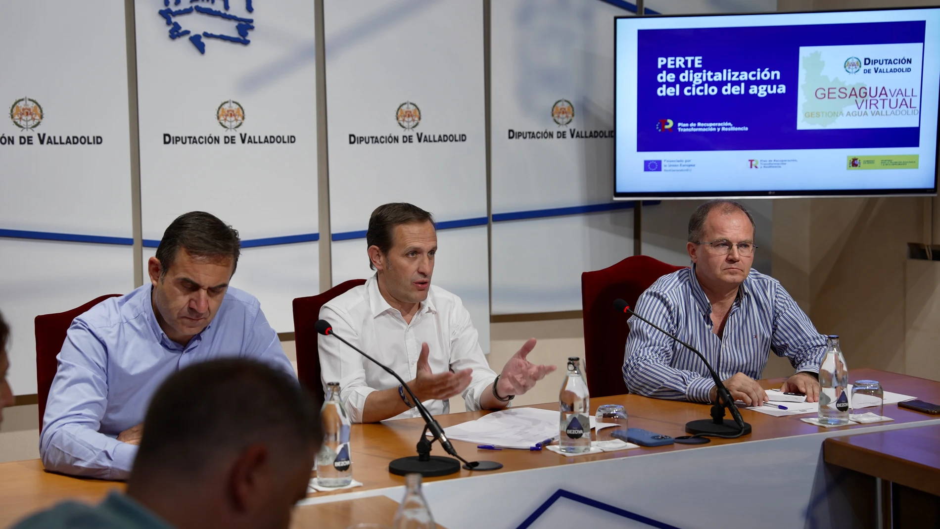 El presidente de la Diputación de Valladolid, Conrado Íscar, preside la primera reunión informativa con alcaldes sobre el Proyecto Gesaguavall Virtual