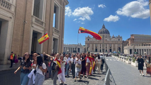 Los jóvenes invaden Roma por el Jubileo de la Juventud: "Me siento como en un Mundial"