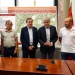 El director general de Carreteras e Infraestructuras, Jesús Puerta, presenta las obras de la carretera LE-213