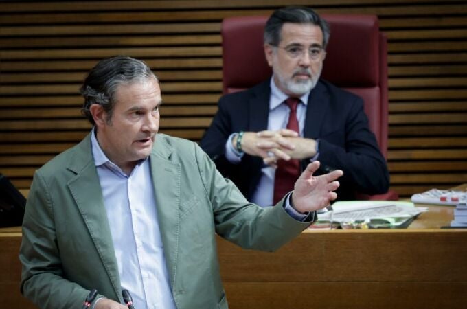 El PP apunta también a Bernabé: "Debe seguir el camino de José María Ángel y dimitir por mentir en su currículum” 