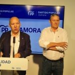 El presidente provincial del Partido Popular (PP) de Zamora, José María Barrios Tejero, y el presidente de la Diputación de Zamora, Javier Faúndez Domínguez, valoran la medida