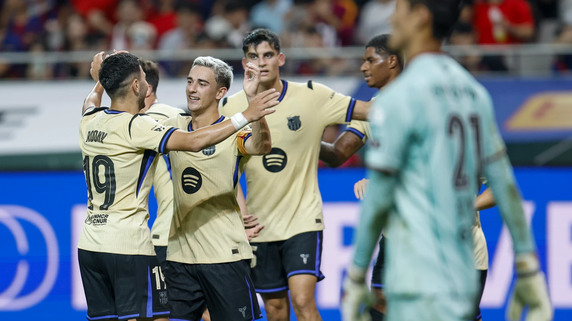 SEOUL (Singapore), 31/07/2025.- FC Barcelona’s Gavi (2L) celebrates after scoring a goal during the pre-season friendly between FC Seoul and FC Barcelona at Seoul World Cup Stadium in Seoul, South Korea, 31 July 2025. (Futbol, Amistoso, Mundial de Fútbol, Corea del Sur, Seúl) EFE/EPA/JEON HEON-KYUN
