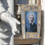 El tapiz de John Henry Newman, durante su canonización en 2019