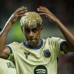 Fútbol.- Lamine Yamal lidera la goleada del Barça ante el FC Seoul (3-7)