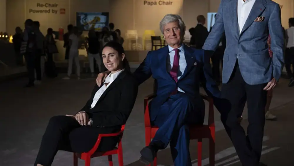 Claudio Luti junto a sus hijos Federico y Lorenza