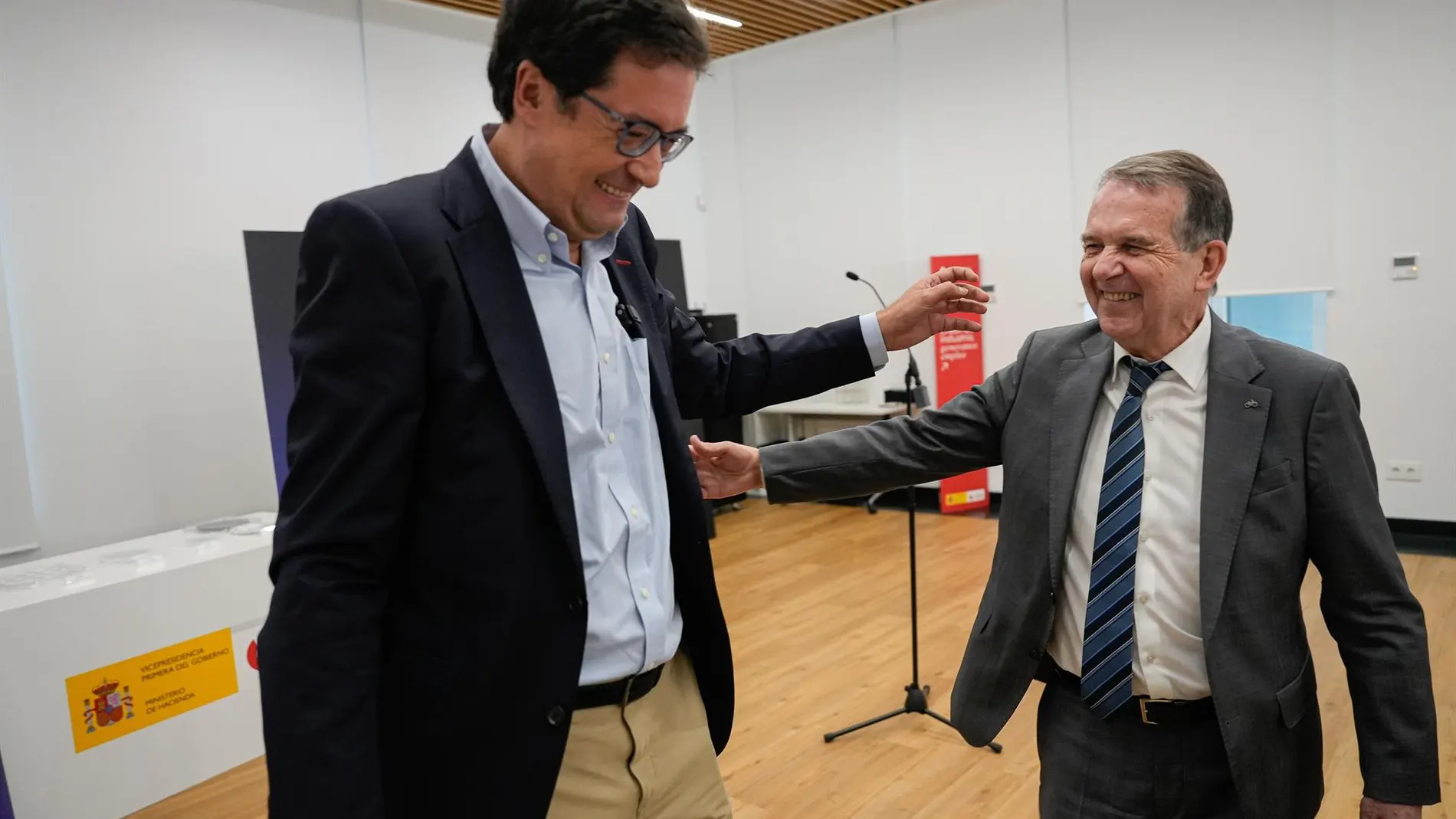 Óscar López, hoy, con Abel Caballero.