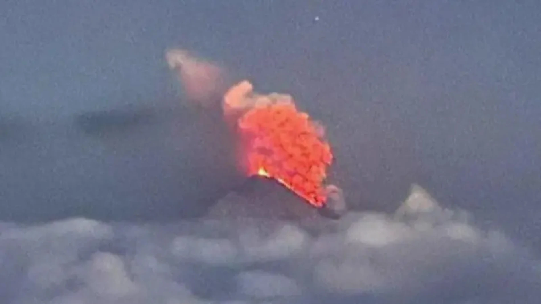 Volcán Klyuchevskoy en erupción el pasado 29 de julio