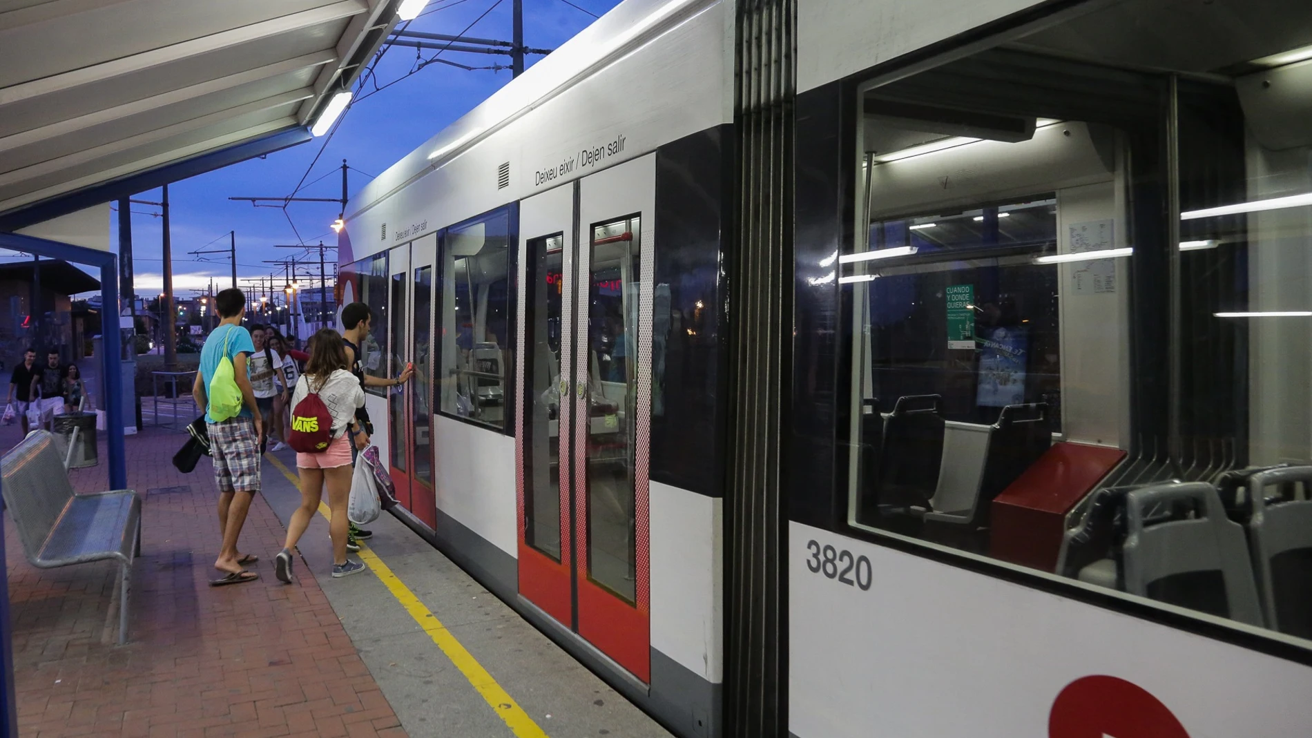 Metrovalencia recupera el servicio nocturno de viernes y sábado desde el 1 de agosto REMITIDA / HANDOUT por METROVALENCIA Fotografía remitida a medios de comunicación exclusivamente para ilustrar la noticia a la que hace referencia la imagen, y citando la procedencia de la imagen en la firma 31/07/2025
