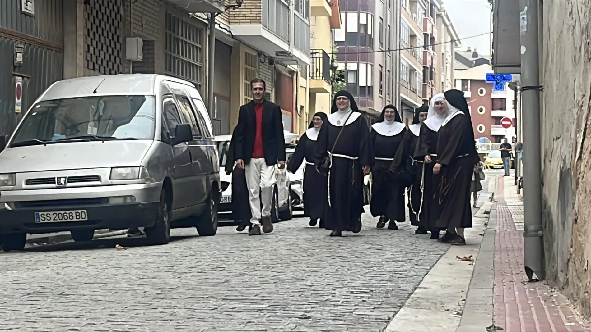 VÍDEO: AMP.- La jueza de Briviesca (Burgos) dicta sentencia de desahucio para las exmonjas de Belorado