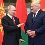 Ucrania.- Lukashenko recomienda a Trump que actúe con cautela y deje de amenazar a Rusia con sanciones