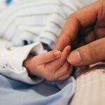 Una investigación revela que cada año nacen unos 74.000 niños en todo el mundo con el virus de la hepatitis C