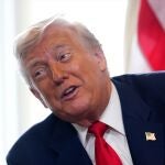 Trump presiona a las farmacéuticas para que bajen los precios en EEUU