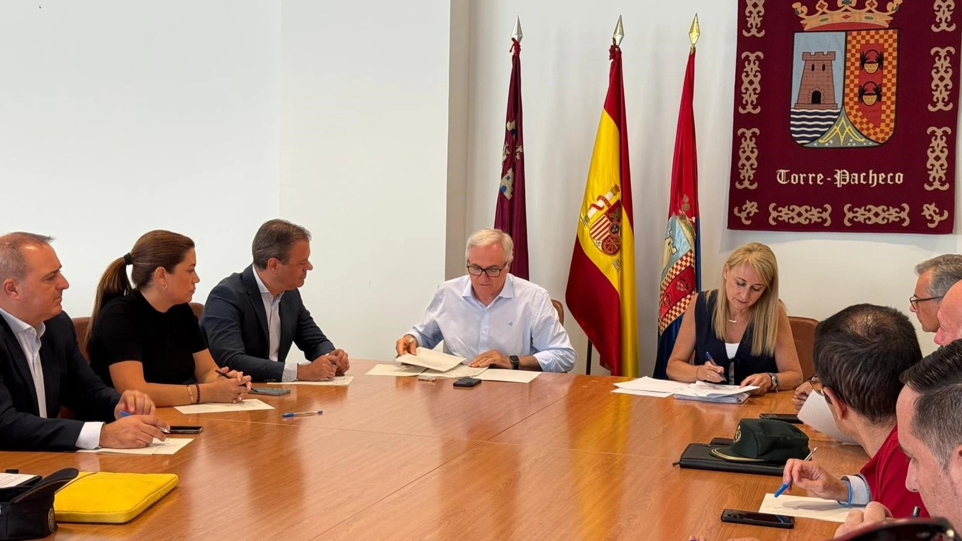 Reunión extraordinaria de la Junta Local de Seguridad de Torre Pacheco, celebrada en el Ayuntamiento REMITIDA / HANDOUT por COMUNIDAD Fotografía remitida a medios de comunicación exclusivamente para ilustrar la noticia a la que hace referencia la imagen, y citando la procedencia de la imagen en la firma 01/08/2025