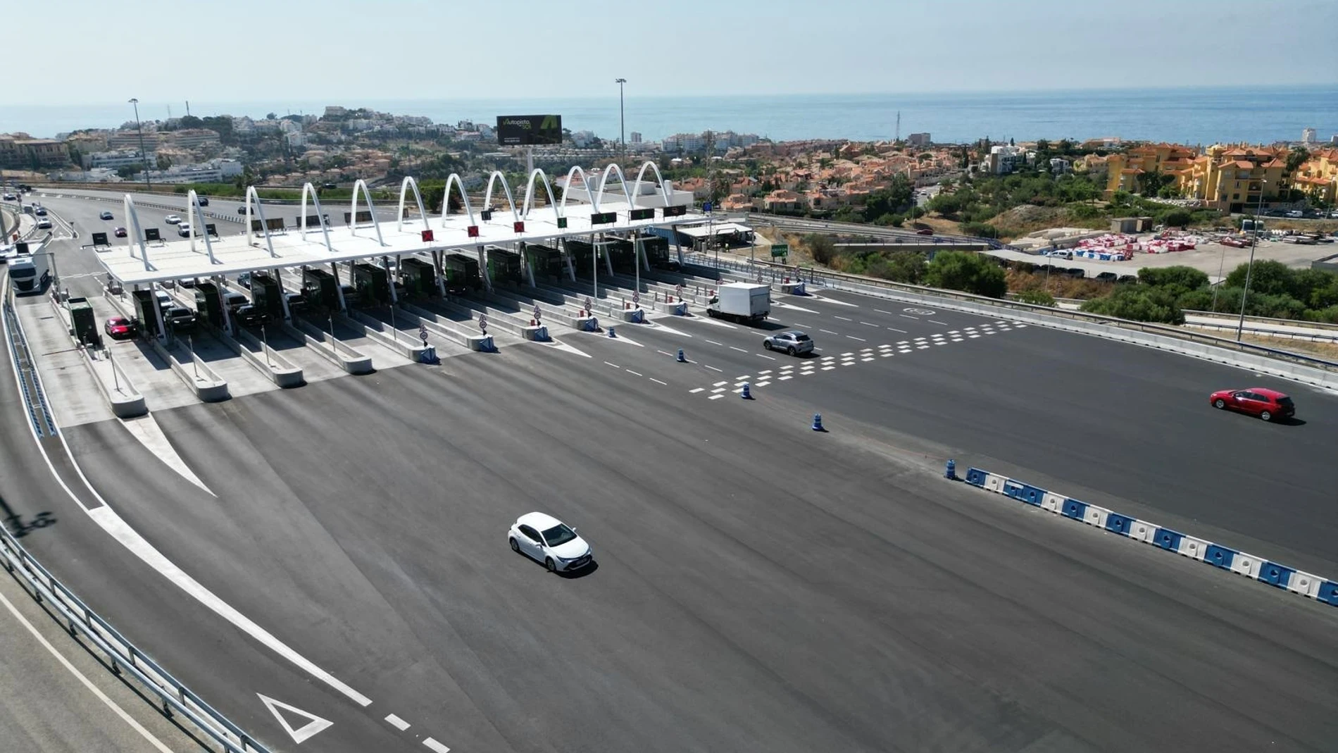 Área de peaje en la autopista de la Costa del Sol (AP-7)
