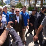 El enviado especial de EE UU en Oriente Medio, Steve Witkoff, se reúne con familiares de rehenes israelíes en Tel Aviv