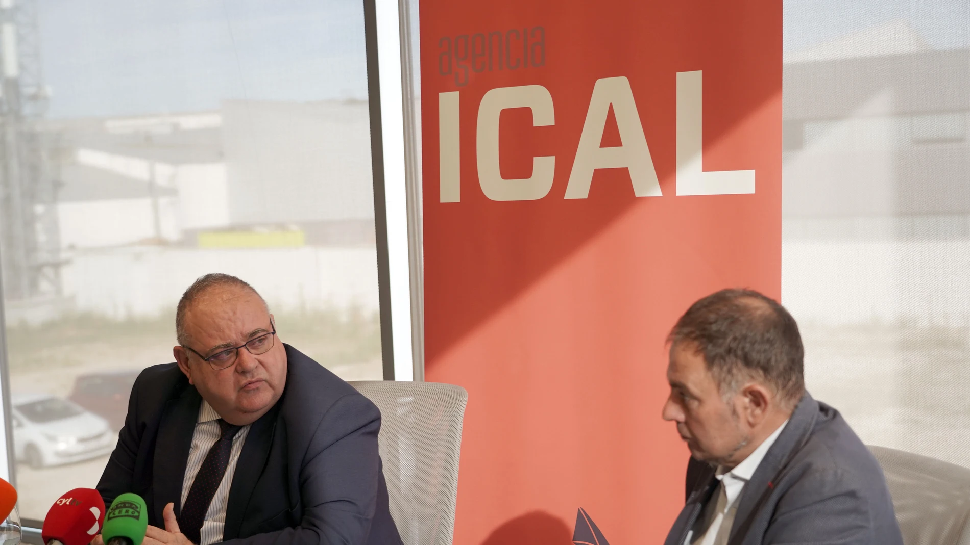 Alejandro Vázquez y Luis Miguel Torres, durante "Los Desayunos de Ical"