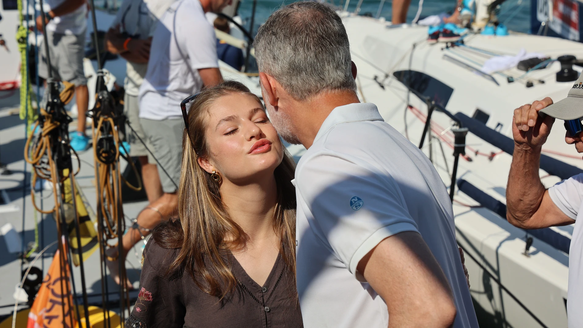 El Rey Felipe VI y la Princesa Leonor en el puerto deportivo, a 02 de Agosto de 2025, en Palma de Mallorca (España). REY FELIPE VI;PRINCESA LEONOR;FAMOSOS;COPA MAPFRE; Raúl Terrel / Europa Press 02/08/2025