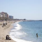 El comienzo de una ola de calor con temperaturas de hasta 43ºC activará este domingo alertas en seis comunidades