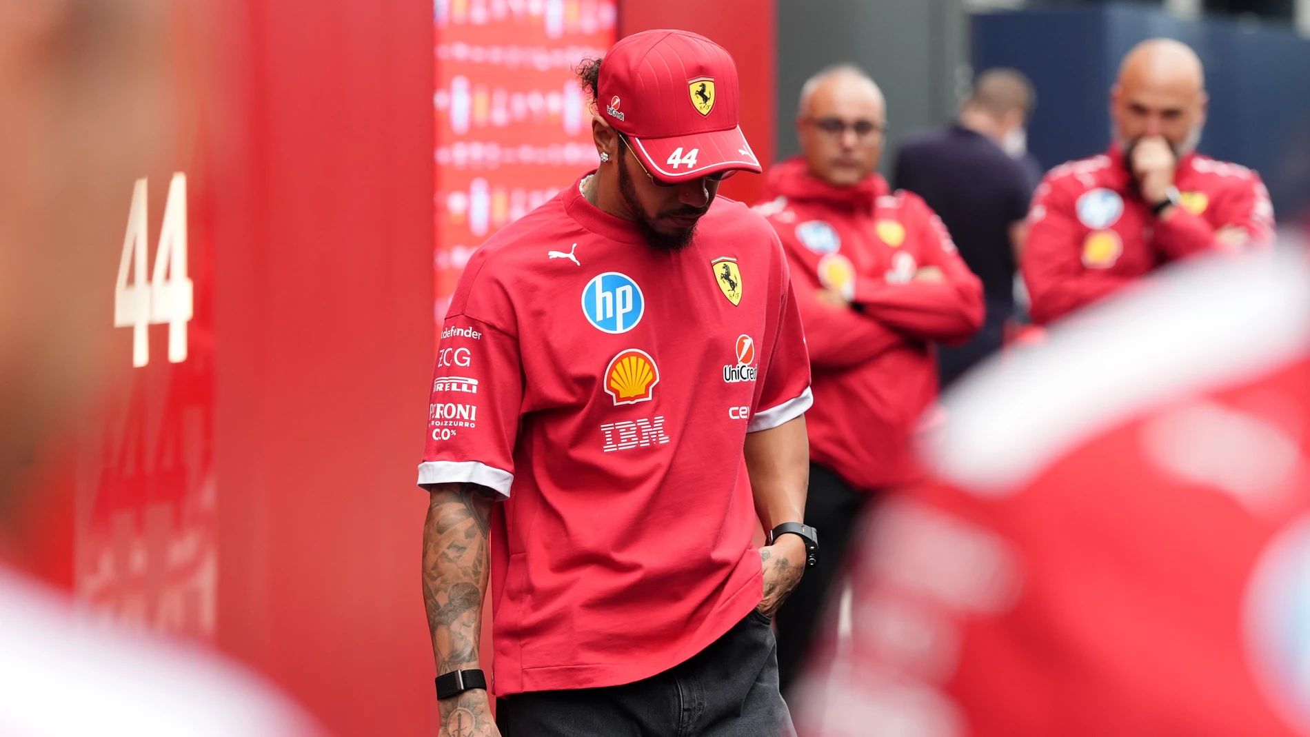 03 August 2025, Hungary, Budapest: Ferrari's Lewis Hamilton ahead of the Hungarian Grand Prix at the Hungaroring in Budapest, Hungary. Photo: Bradley Collyer/PA Wire/dpa 03/08/2025 ONLY FOR USE IN SPAIN