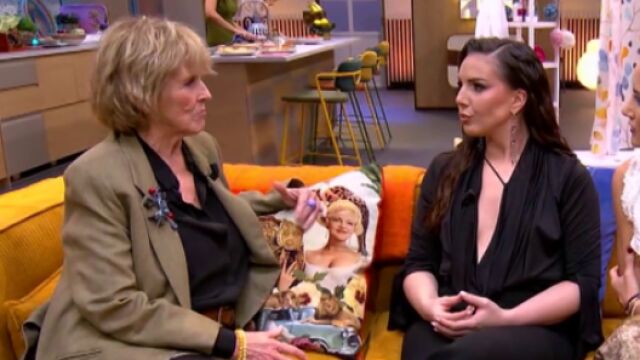 Mercedes Milá con Inés Hernand en 'Pasa sin llamar'