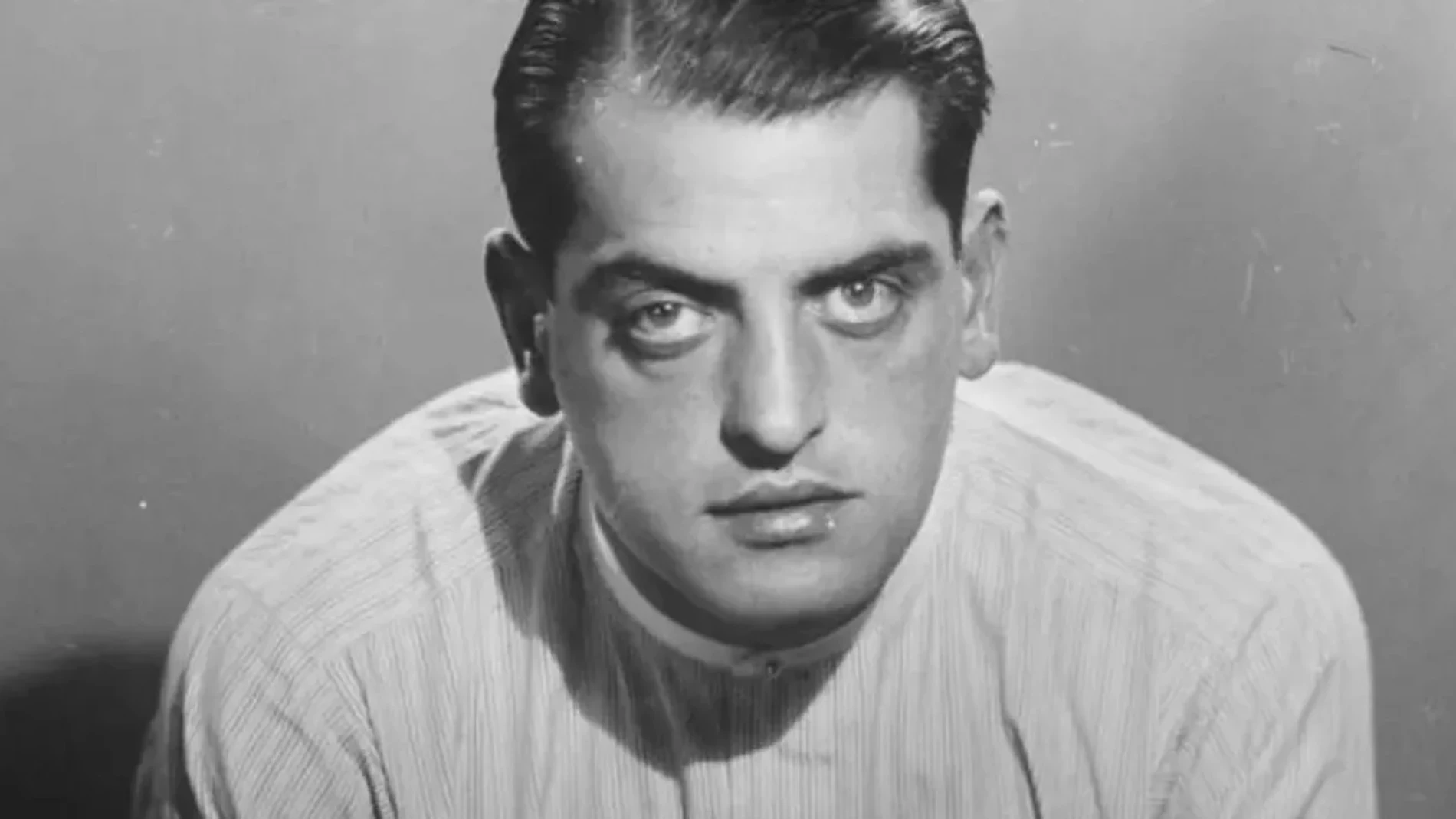 Luis Buñuel por Man Ray