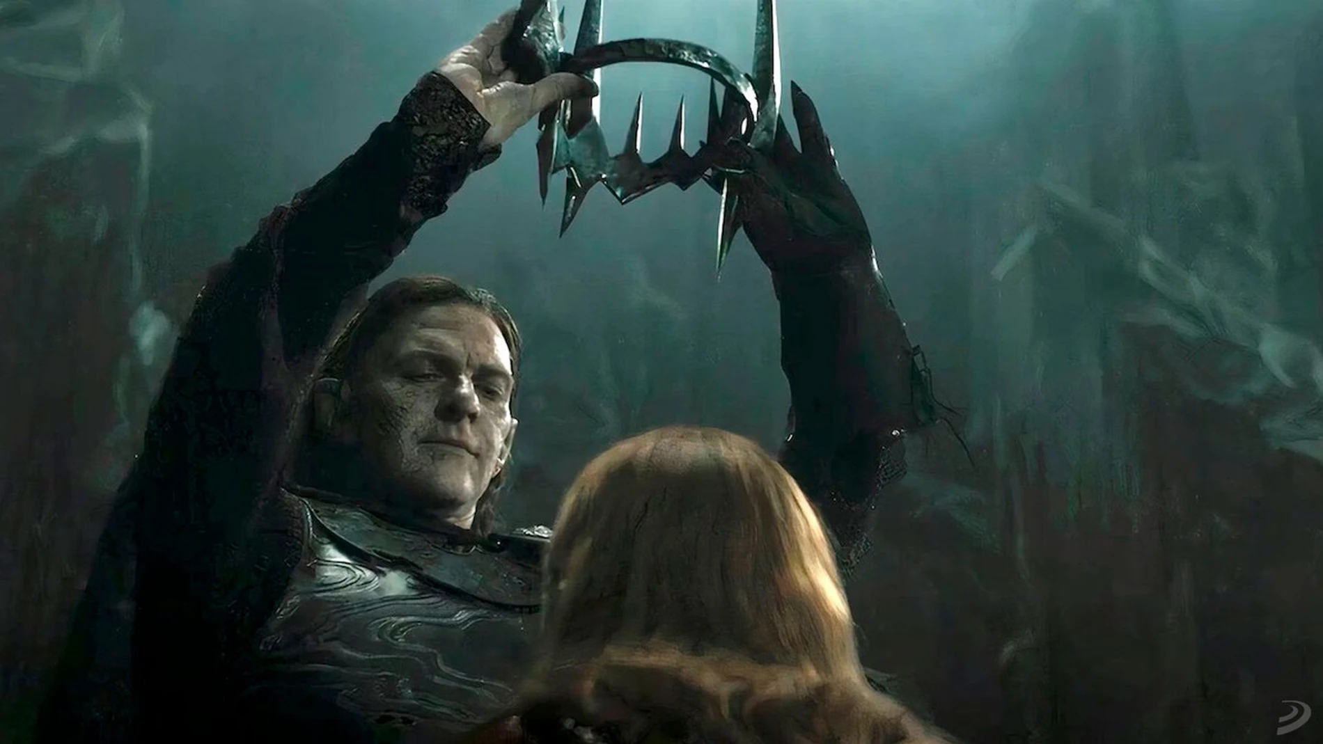 Sauron alza su corona por primera vez en el nuevo adelanto.