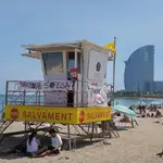 Continúa la huelga indefinida de los socorristas en Barcelona