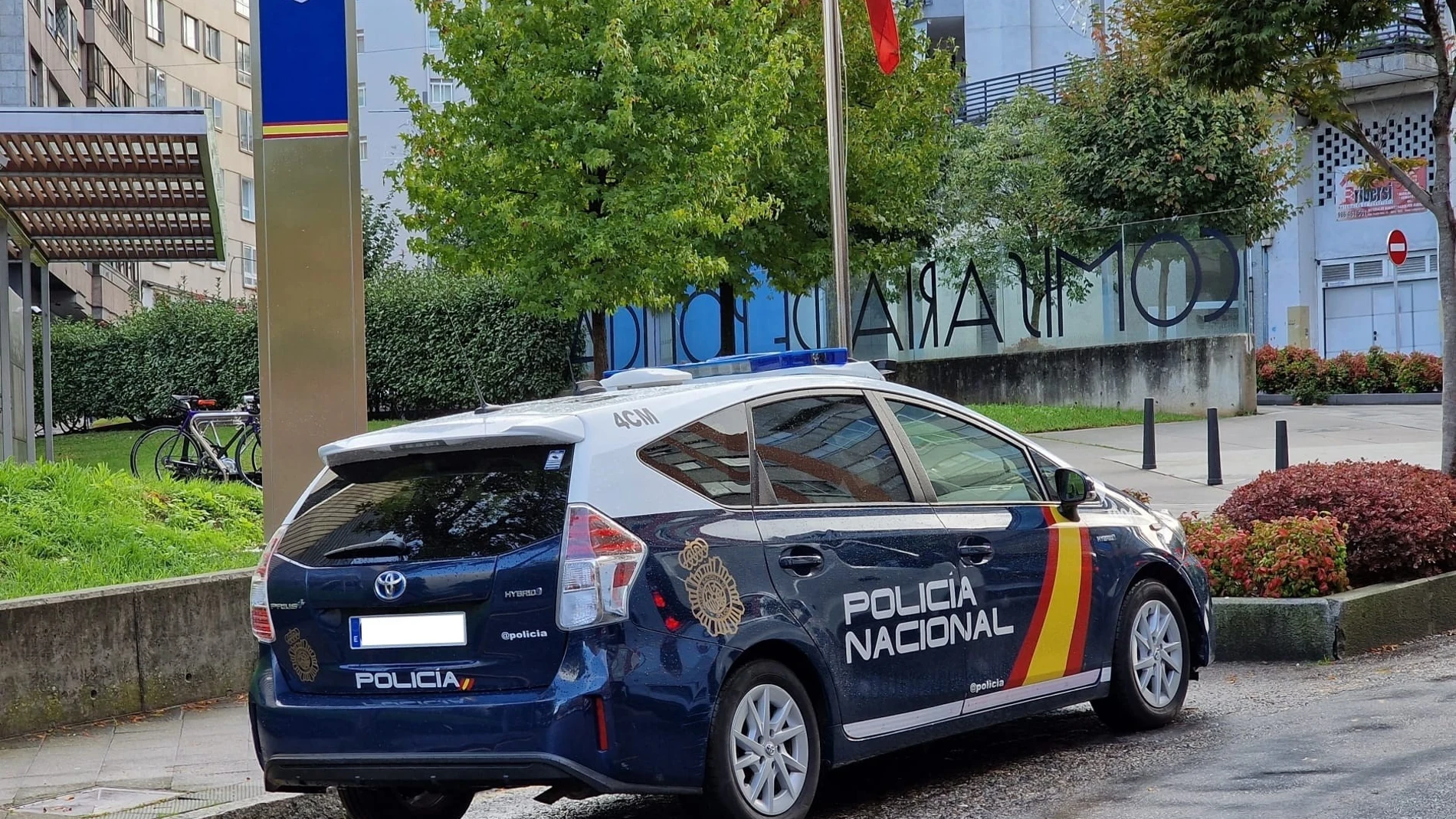 Imagen de un coche de la Policía Nacional. REMITIDA / HANDOUT por POLICÍA NACIONAL Fotografía remitida a medios de comunicación exclusivamente para ilustrar la noticia a la que hace referencia la imagen, y citando la procedencia de la imagen en la firma 05/08/2025
