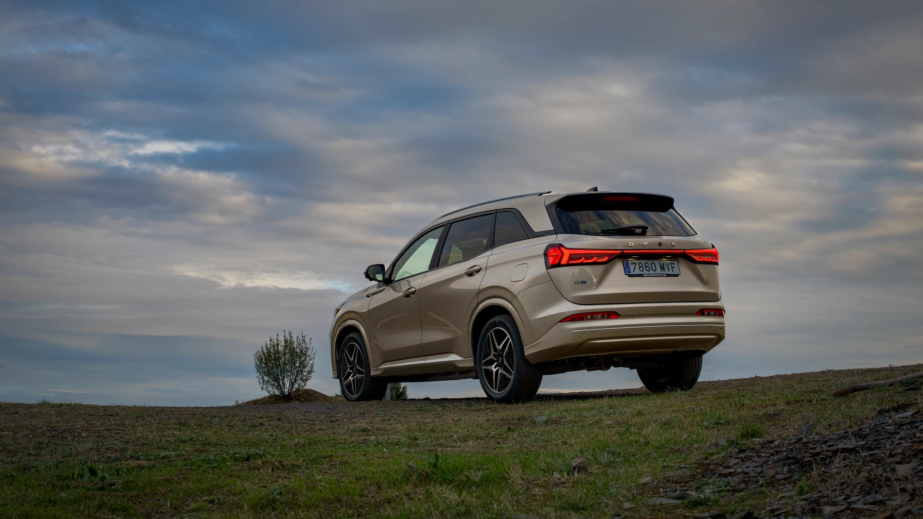 E5, la alternativa de DFSK en el mercado de los SUV de siete plazas