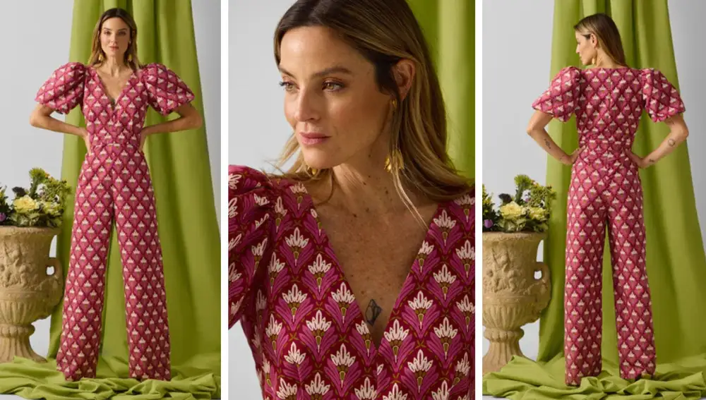 Mono floral en tonos fucsia con mangas abullonadas (95,99€)