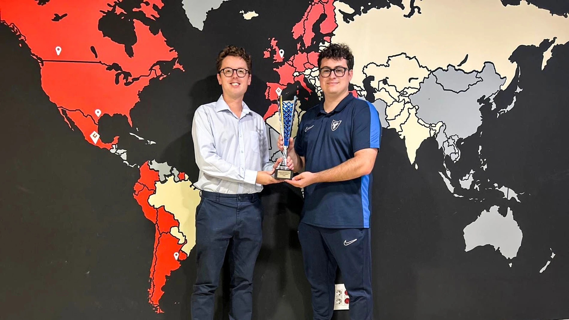 El equipo UCAM University Esports conquistó el título de campeón de Europa de VALORANT en el UNIVERSITY Esports Masters (UEMasters), el mayor torneo internacional universitario de videojuegos en el continente. La victoria no solo representa un logro competitivo, sino el triunfo de un modelo universitario donde el rendimiento académico, la excelencia en los esports y la salud mental caminan de la mano. Representando a España desde Murcia, el equipo superó a varias universidades europeas y venc...
