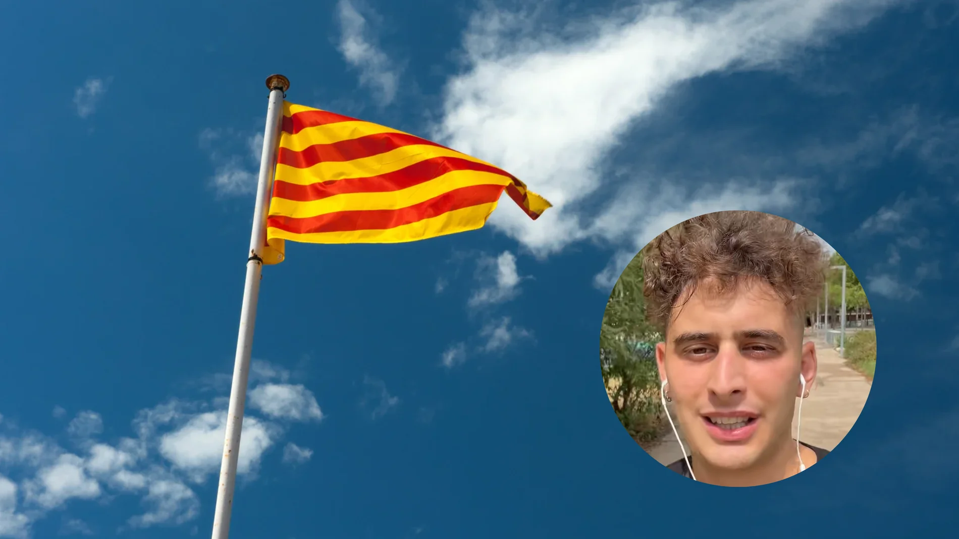 Un argentino junto con la bandera de Cataluña