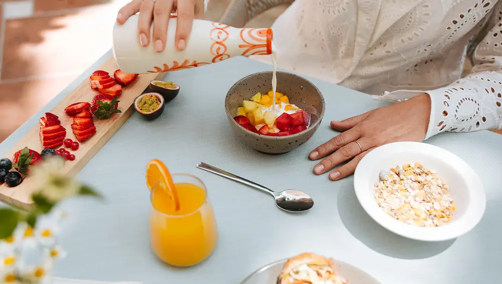Desayuno healthy creado por Emily Costa para Barceló Marbella