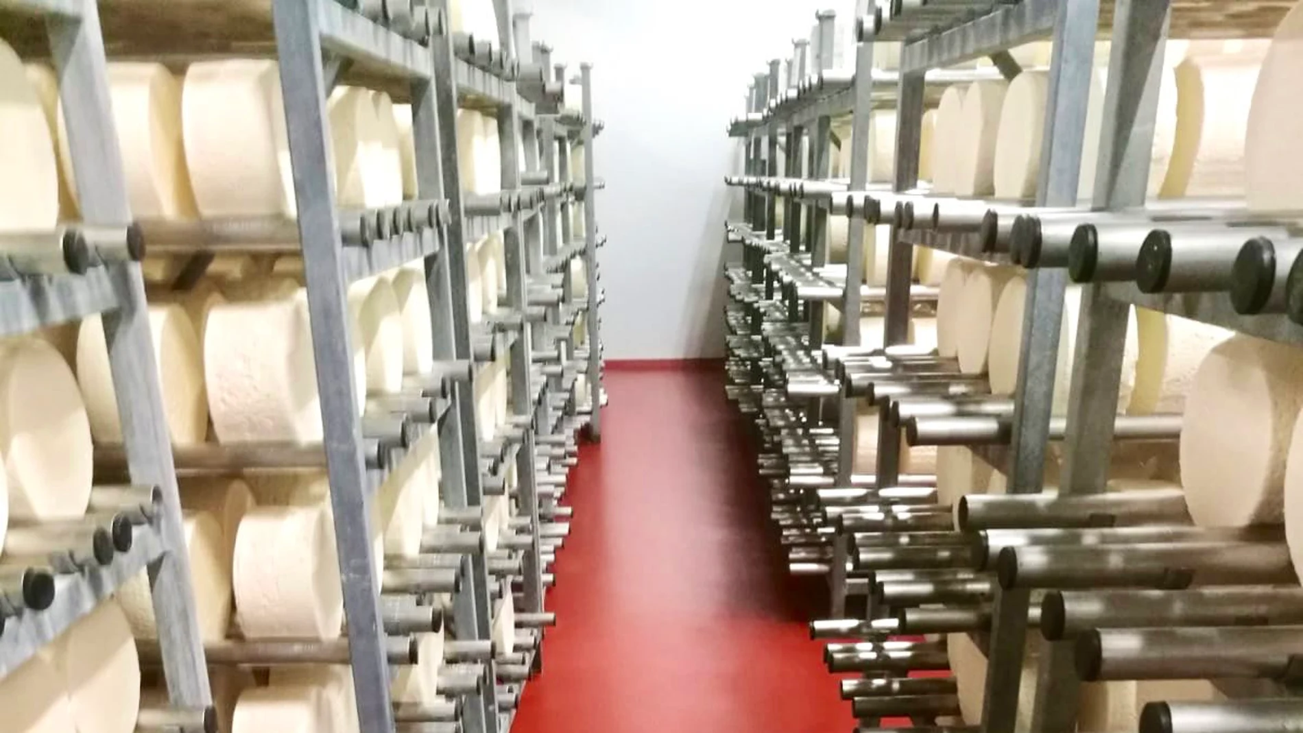 Fábrica de Reny Picot, en Fresno de la Ribera,