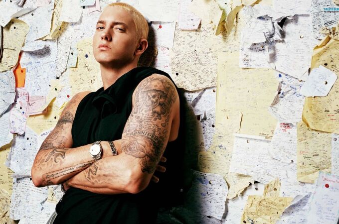 Eminem escribe sus letras de forma caótica e incluso indescifrable