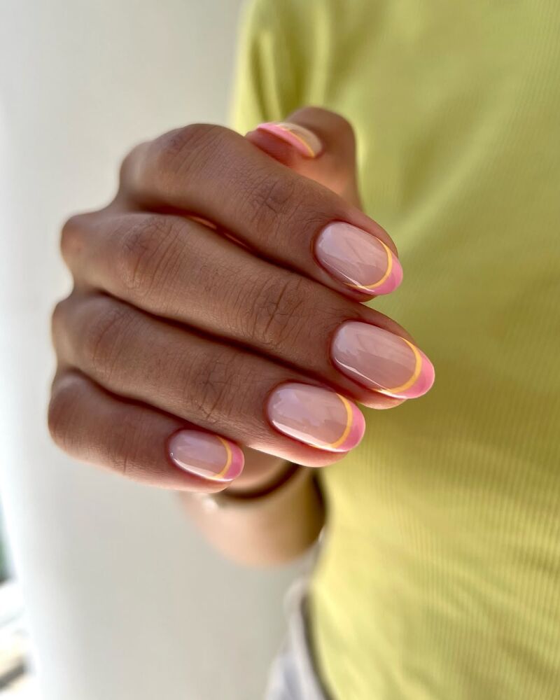 French multicolor en tonos vitamina sobre base nude.