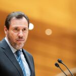 El PP pide la comparecencia urgente de Óscar Puente en el Congreso y Senado por el "caos ferroviario"