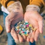 Ni las botellas ni las pajitas: estas son las dos mayores fuentes de contaminación por microplásticos