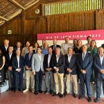 Suárez-Quiñones, Leticia García, Pollán y Courel en la foto de familia de la delegación leonesa en Gijón