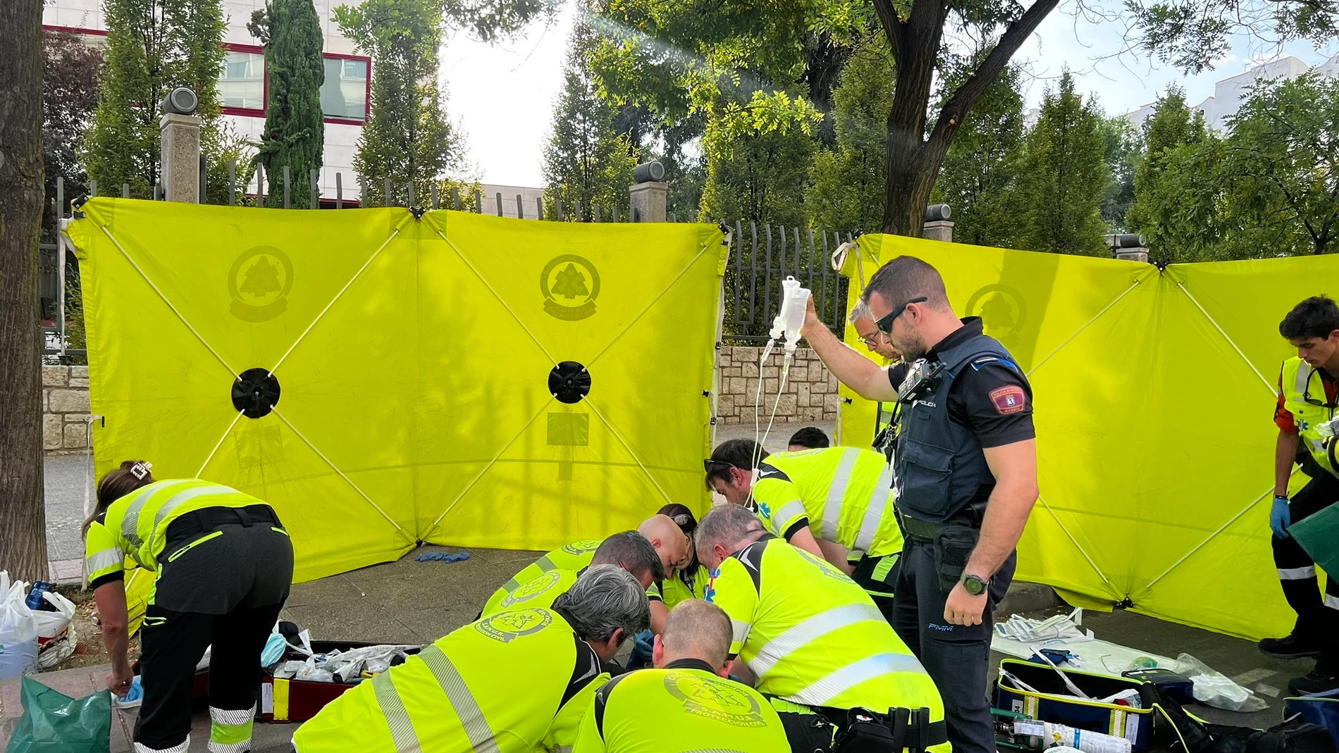 Grave un hombre de 60 años tras sufrir una caída cuando se desplazaba en bicicleta en ChamberíREMITIDA / HANDOUT por EMERGENCIAS MADRIDFotografía remitida a medios de comunicación exclusivamente para ilustrar la noticia a la que hace referencia la imagen, y citando la procedencia de la imagen en la firma10/08/2025