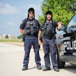 Los oficiales Darien Bachman y Jeremy Flood