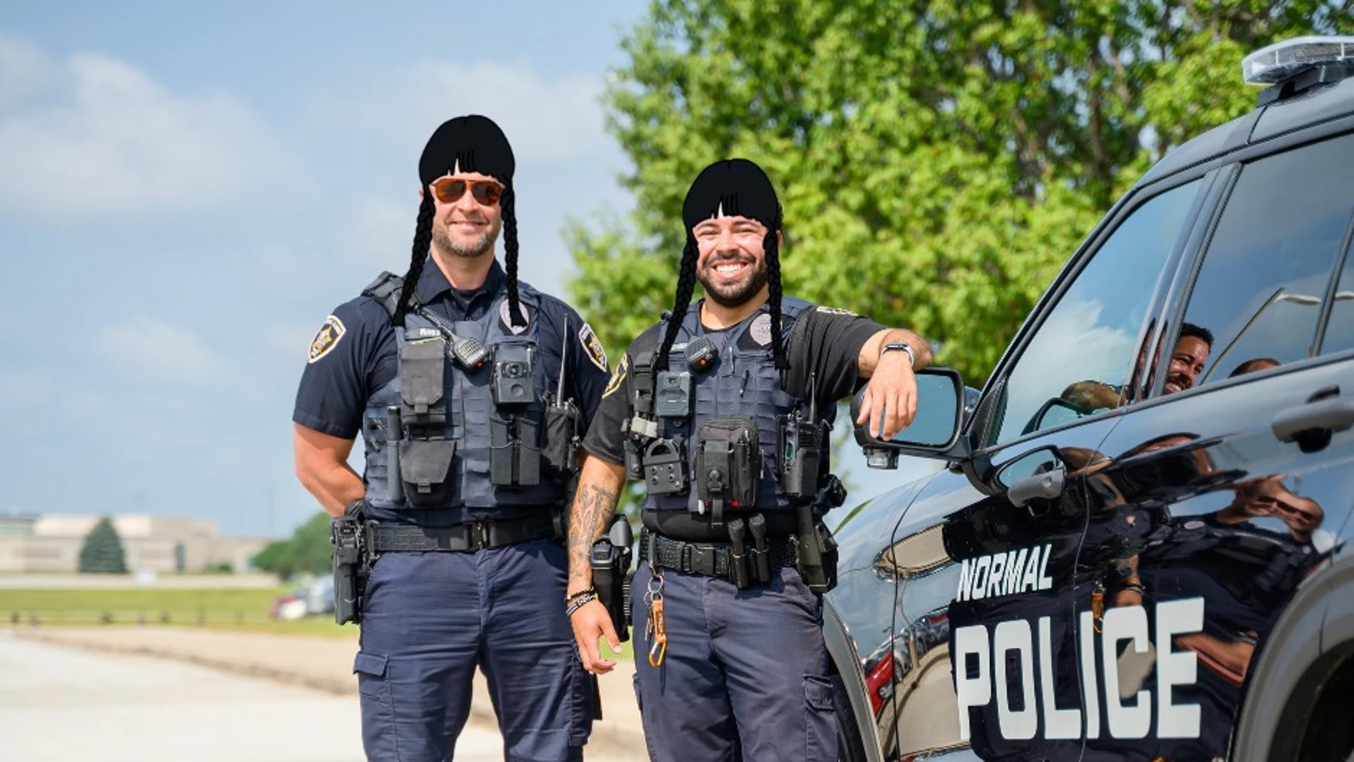 Los oficiales Darien Bachman y Jeremy Flood