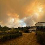 El fuego obliga a desalojar a unas 700 personas de varios pueblos de El Bierzo