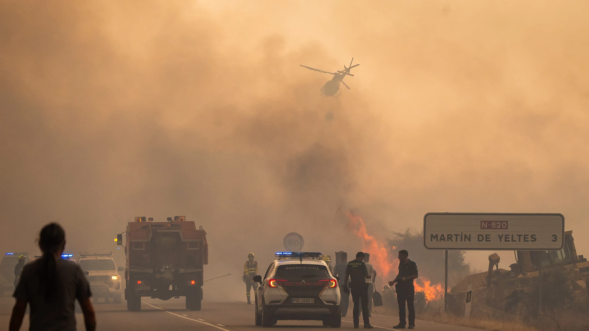 Baja a nivel uno el incendio forestal de Martín de Yeltes (Salamanca)