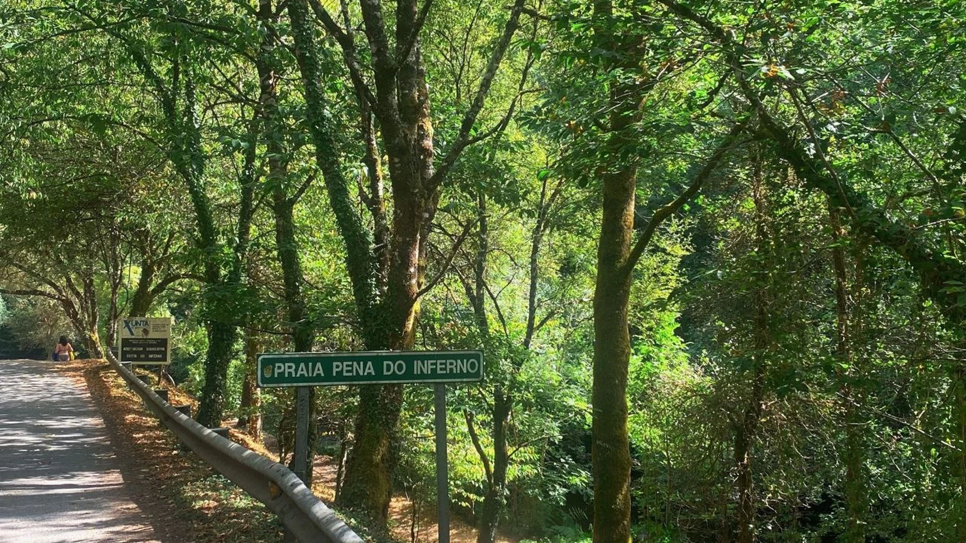 «Disfrutar de la libertad horaria, la naturaleza, del río que te hiela el cuerpo y de los helados del bar de la playa fluvial...»