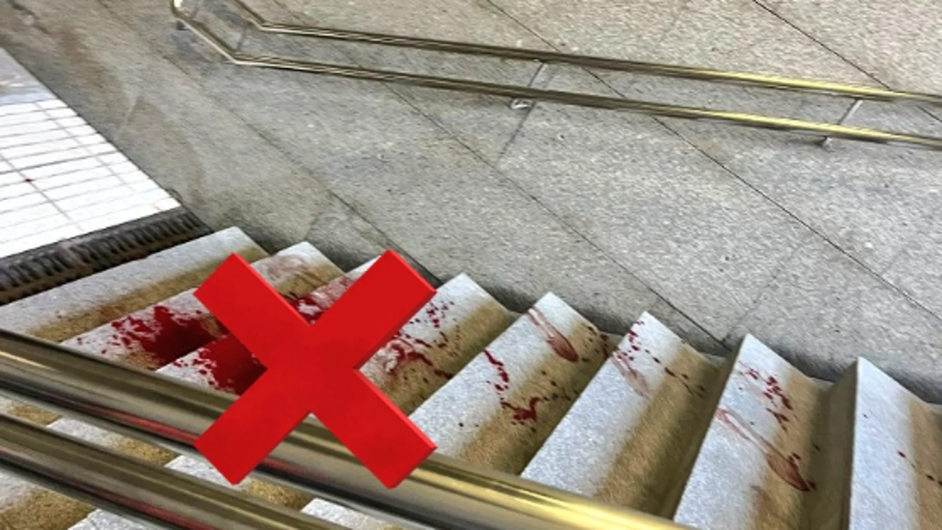 Una violenta pelea entre bandas latinas deja el andén de un metro de Barcelona lleno de sangre