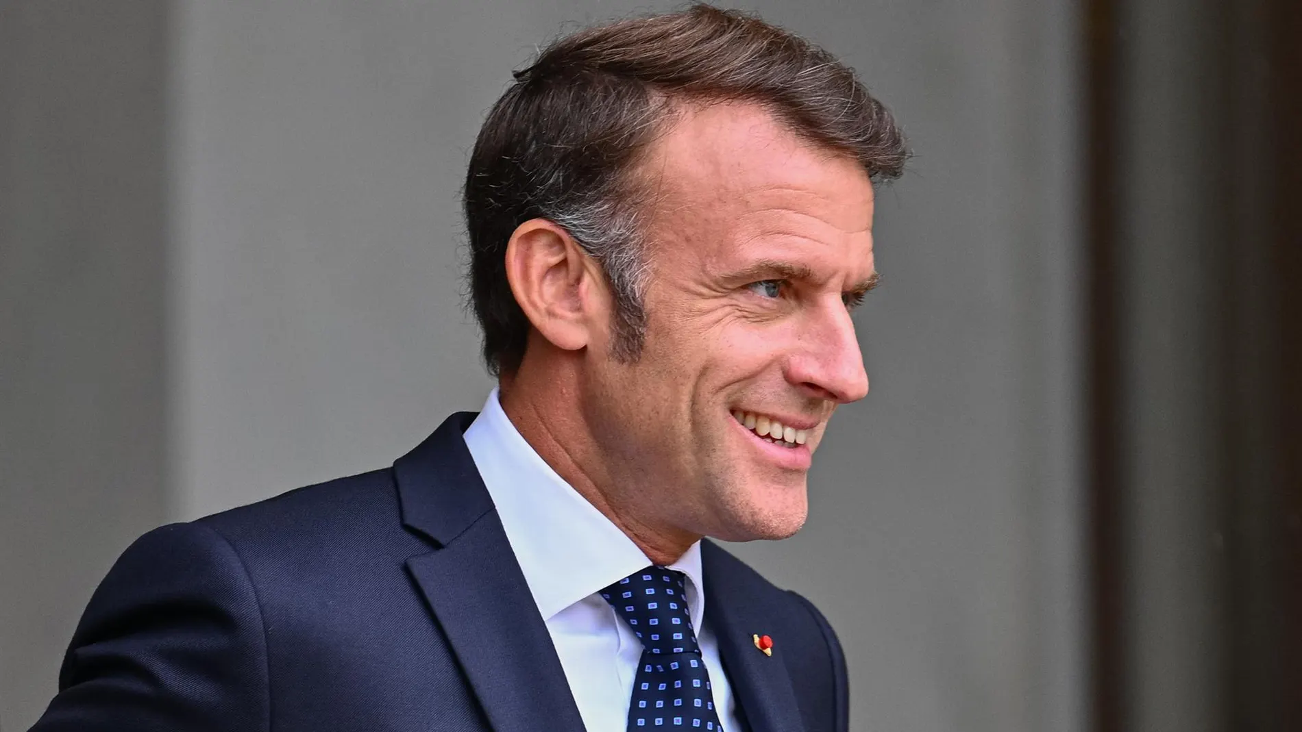 Francia.- Macron promulga la polémica 'ley Duplomb' tras la corrección del Constitucional sobre pesticidas