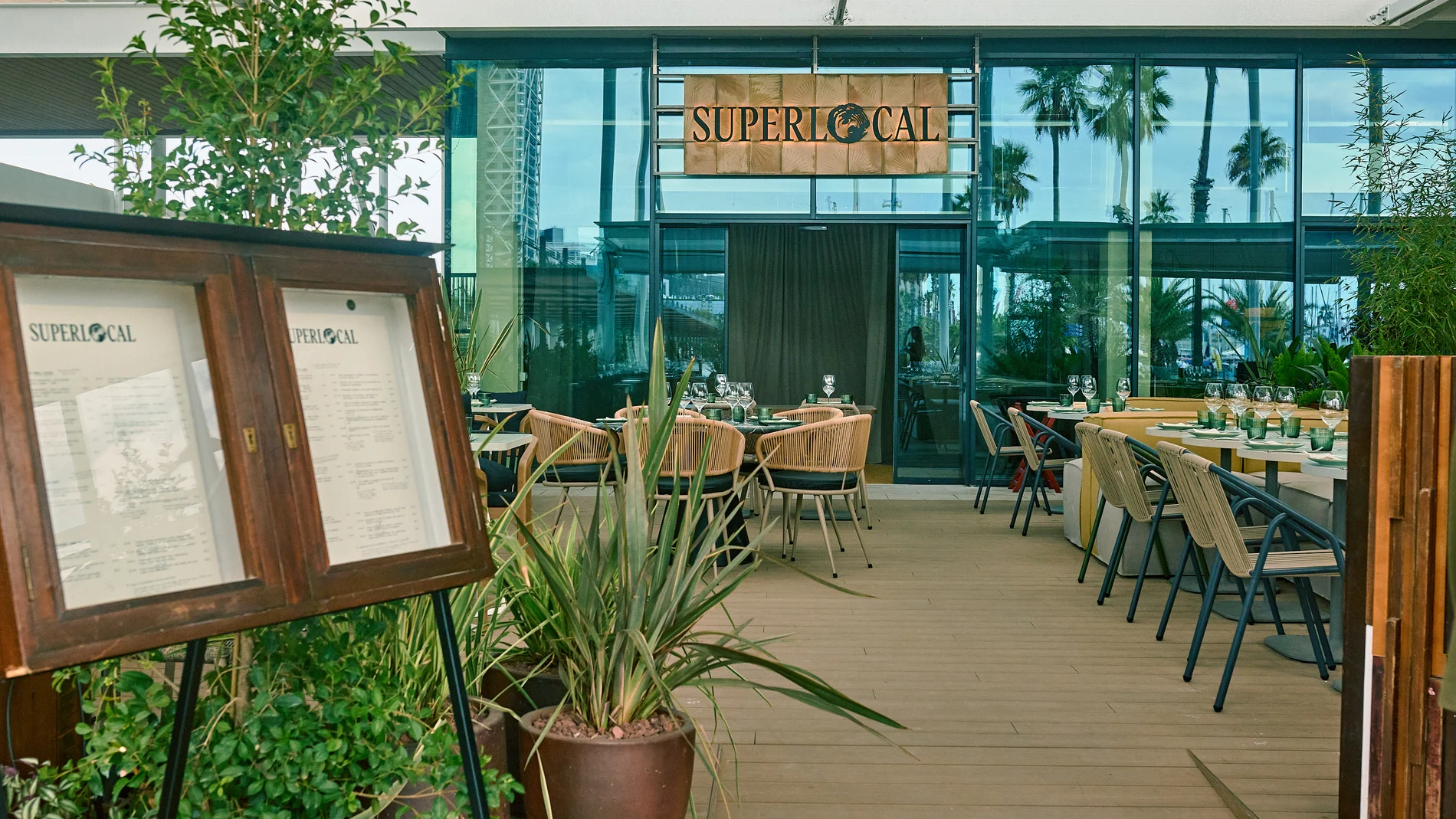 Superlocal: sostenibilidad, cocina local y la terraza más grande del Port Olímpic